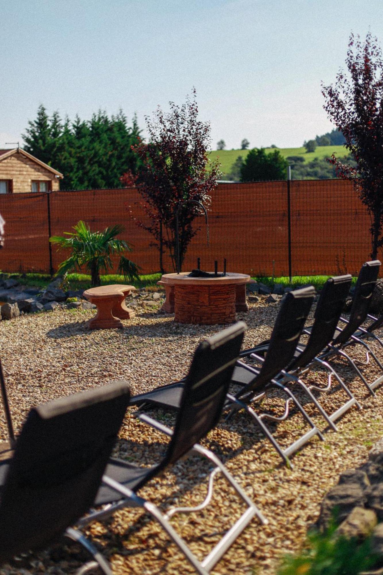 Megnyugtat-Lak Apartmanhaz Demjén Extérieur photo
