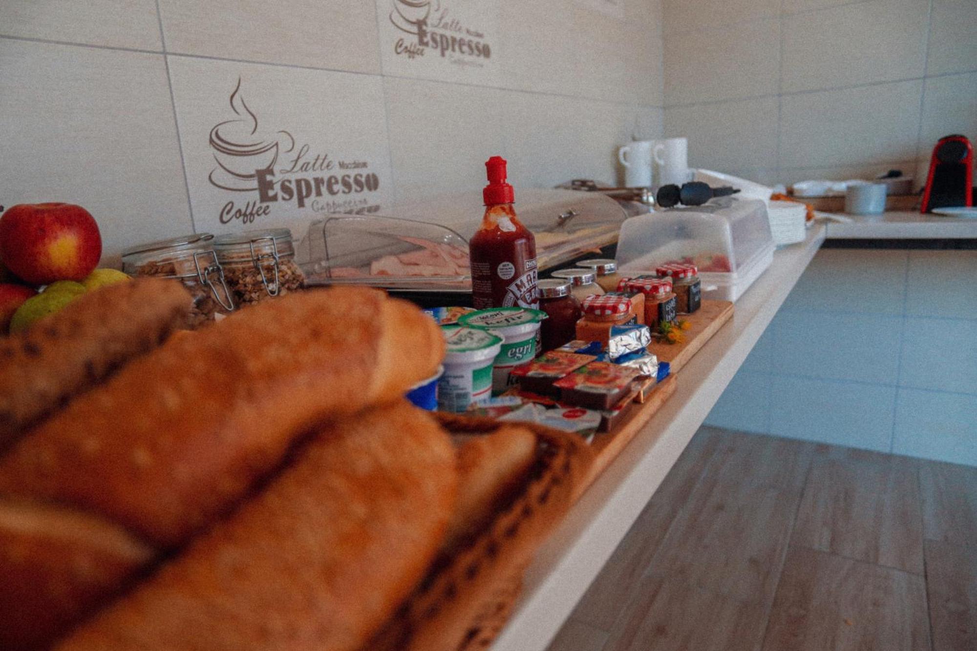 Megnyugtat-Lak Apartmanhaz Demjén Extérieur photo
